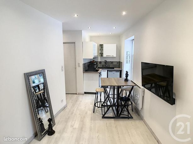 Studio 1 pièce 17 m²