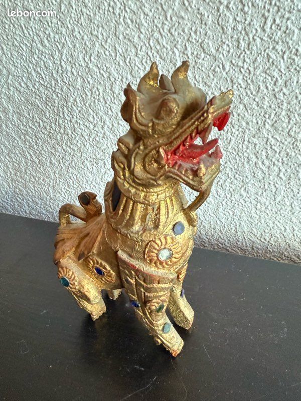 Chien Foo lion en bois dorée (image 2)