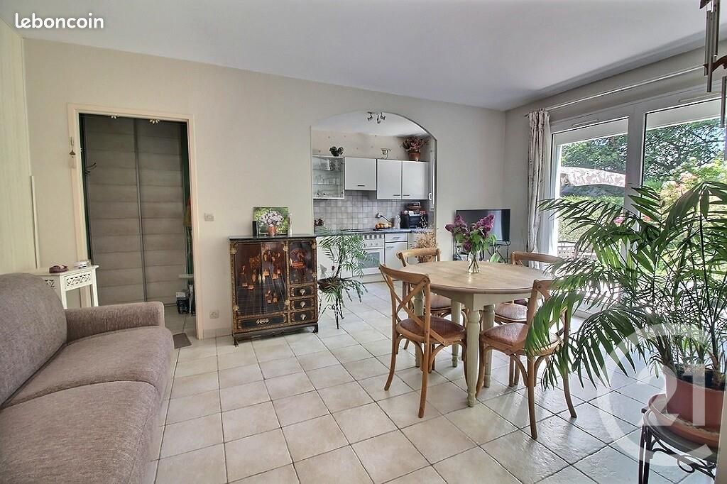 Appartement 2 pièces 40 m² · à Rosny-sous-Bois · 40 m² · 210 000 €
