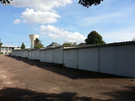 Box garages cosne sur loire · à Cosne-Cours-sur-Loire · 55 €