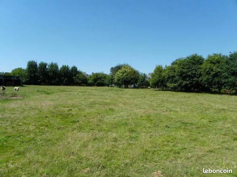 Terrain à vendre · à Hauterives · 25 000 €