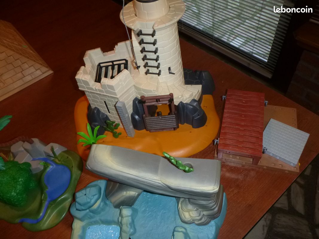 Phare et accessoires play mobile jouets (image 1)