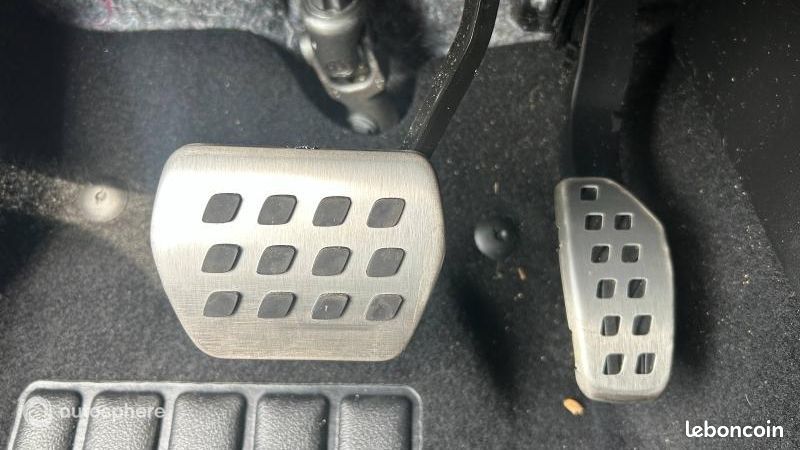 Renault Clio 1.6 E-Tech 145ch full hybrid esprit Alpine - 25b (image 13)