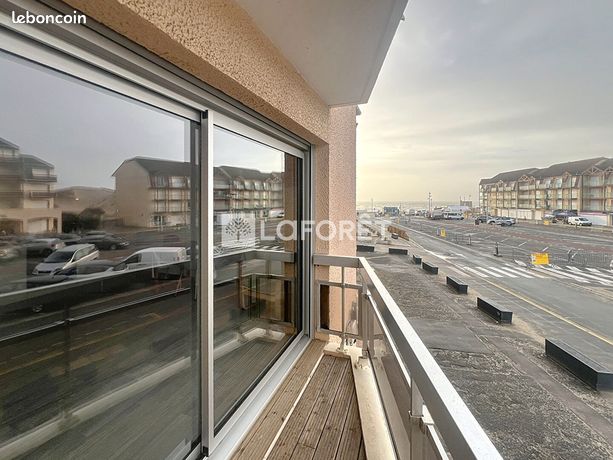 Studio 1 pièce 25 m²