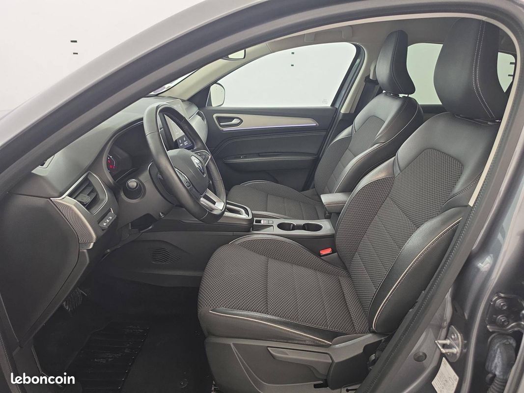 RENAULT Arkana E-Tech 145 - 21B Intens (image 9)