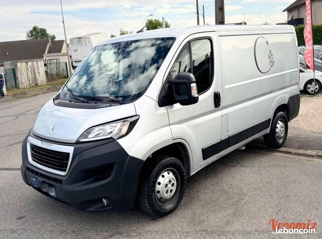 Peugeot Boxer Vu 2.2 140CV L1H1 BUSINESS TBEG 12500HT PRIX EXPORT (image 1)