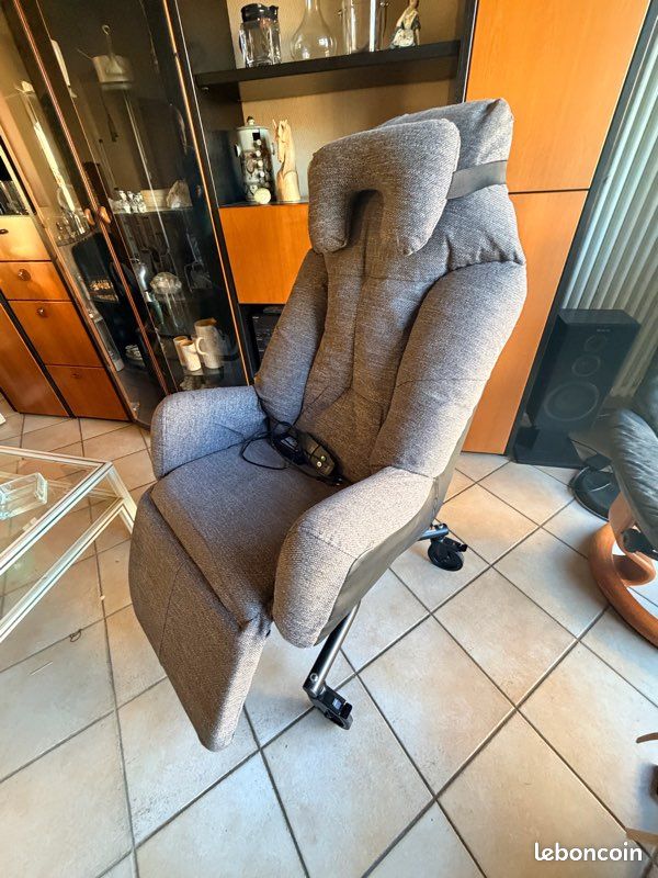 Fauteuil électrique Relax Gris Avec Télécommande – Neuf, Jamais Servi, Confort 112x80 Cm