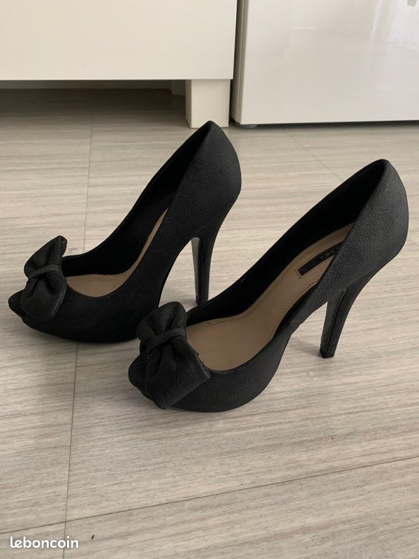 Escarpins noirs (image 2)