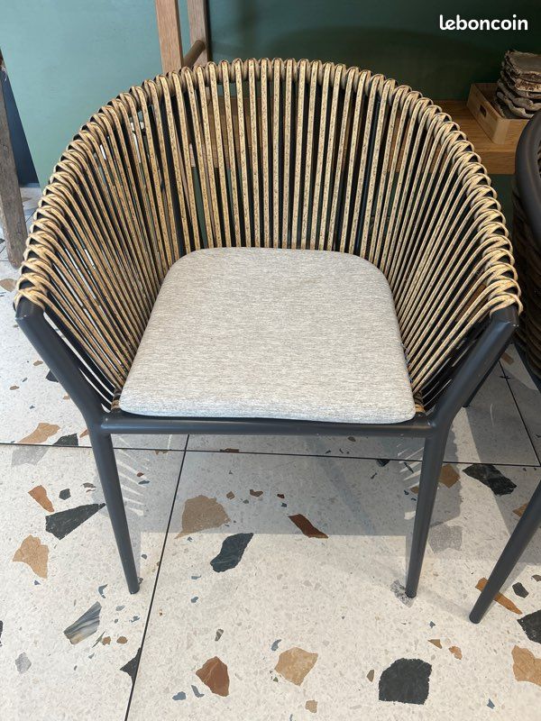 Fauteuil extérieur (image 1)
