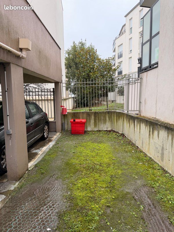 Place de parking gare Epinay sur Orge · à Épinay-sur-Orge · 55 €
