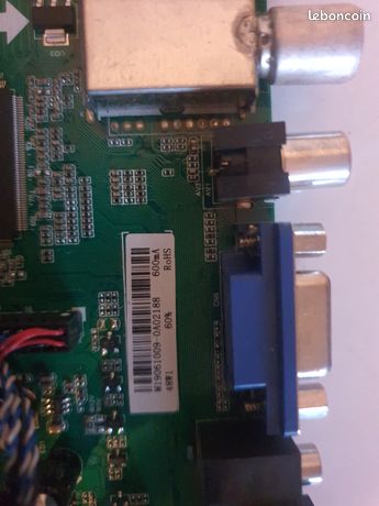 Téléviseur HD 43 pouces Schneider - SC-LED43SC290P