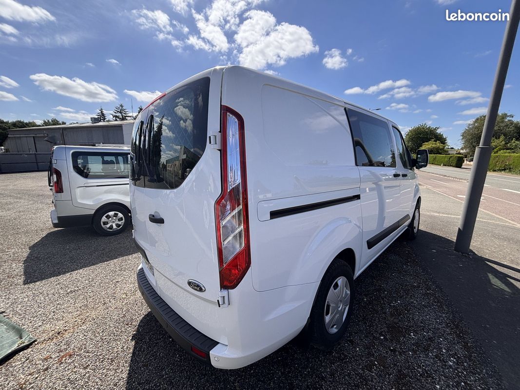 Ford Transit Custom 2.0 ECOB 130 300 L1H1 CAB APP TREND BUS (image 2)
