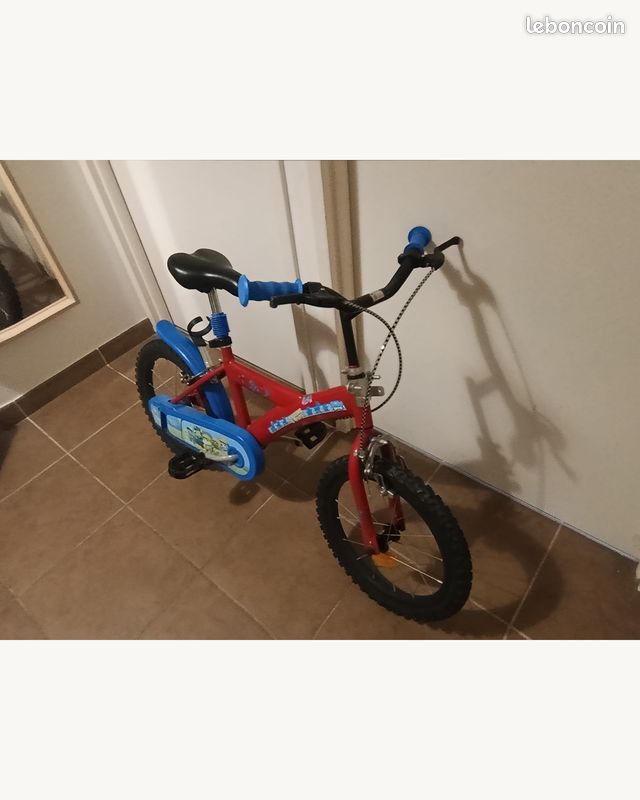 Vélo enfant Paw Patrol Pat Patrouille rouge bleu (image 3)