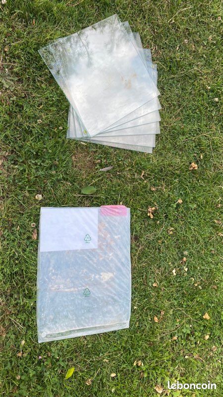 Étagères en verre (image 1)