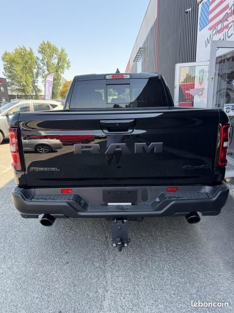 Dodge Ram 1500 REBEL BLACK EDITION (image 7)