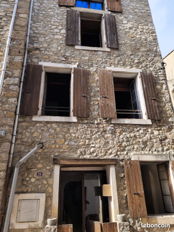 Maison 6 pièces 120 m² · à Les Pilles · 120 m² · 78 000 €
