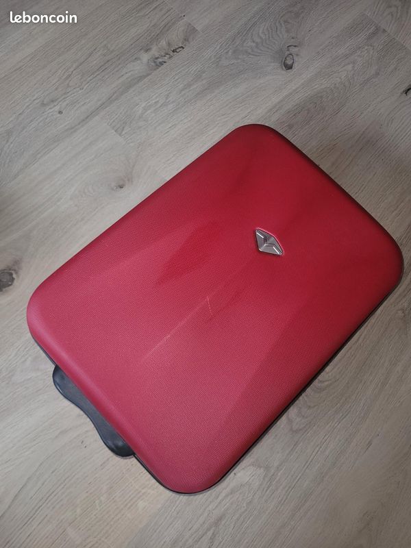 Valise rouge petit format (image 2)