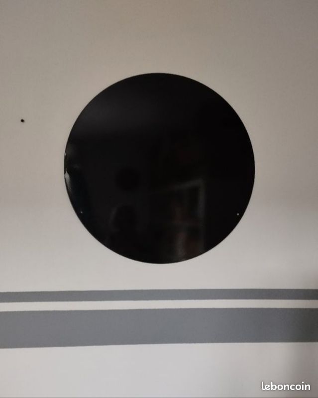 Tableau rond aimanté métal noir laqué Ikea (image 1)
