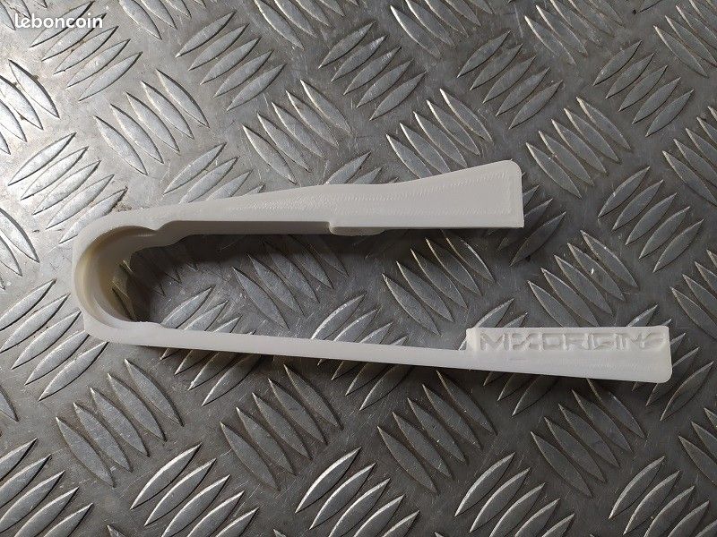 Patin de bras oscillant neuf SUZUKI 175 PE 1980 1981 (image 2)