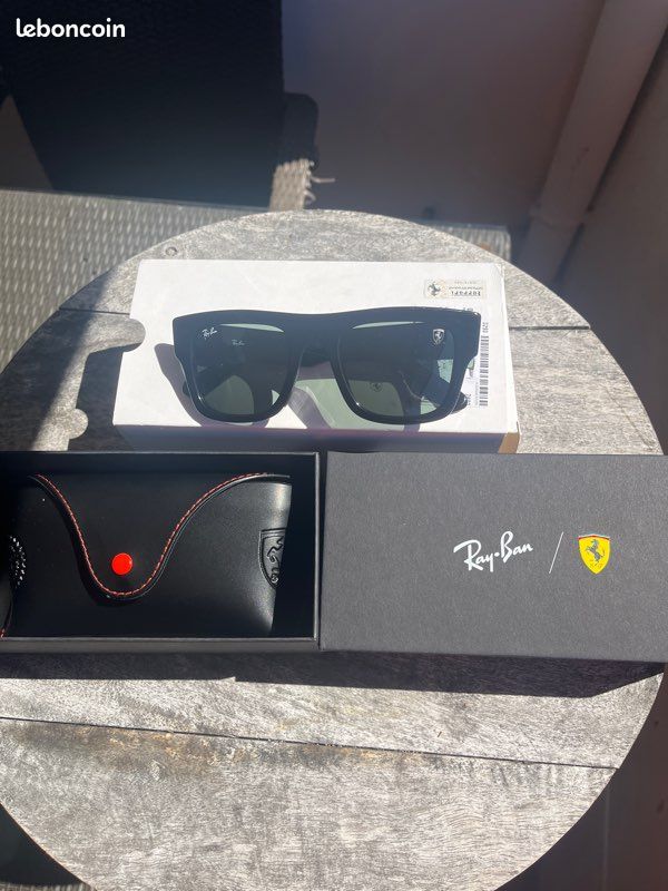 Lunette de soleil Ray Ban Ferrari neuve (image 1)