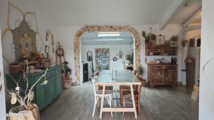 URGENT : Jolie maison individuelle en Provence 100m² avec jardin | Location estivale 3 à 7 semaines (image 2)