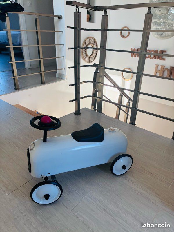 🚗 Deux magnifiques voitures à pédales pour enfant – marque Baghera & Vilac (image 9)