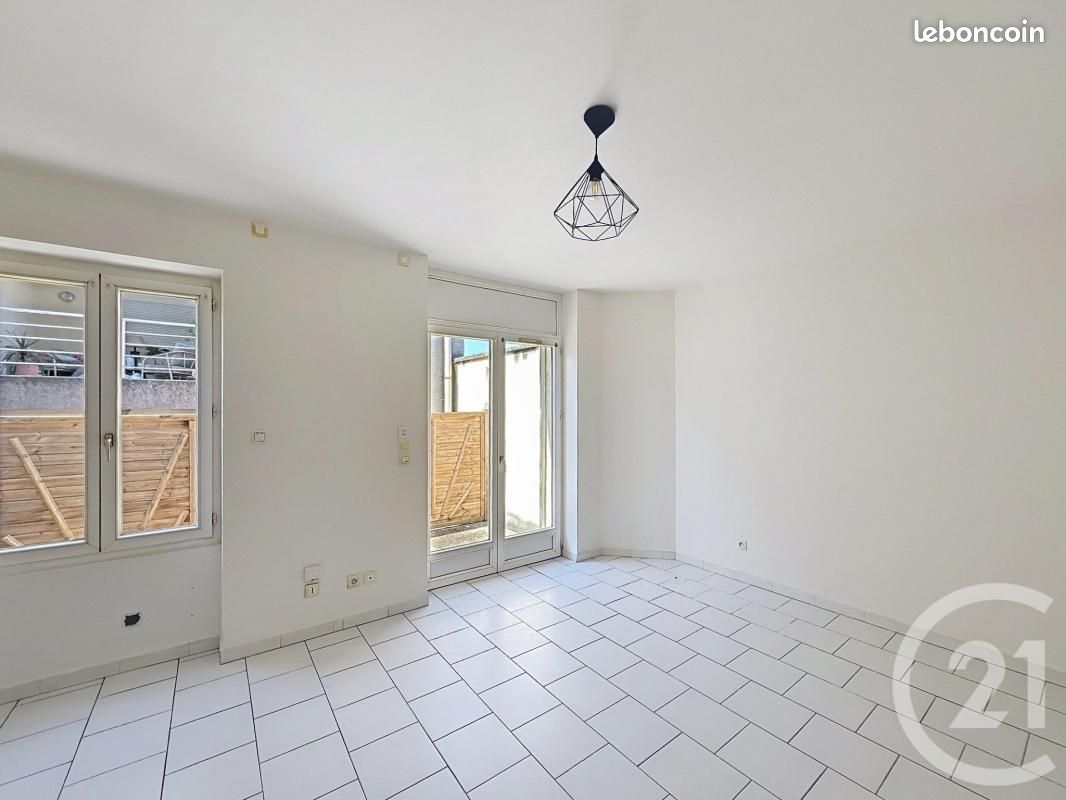 Appartement 1 pièce 26 m² · à Angoulême · 26 m² · 450 €/mois