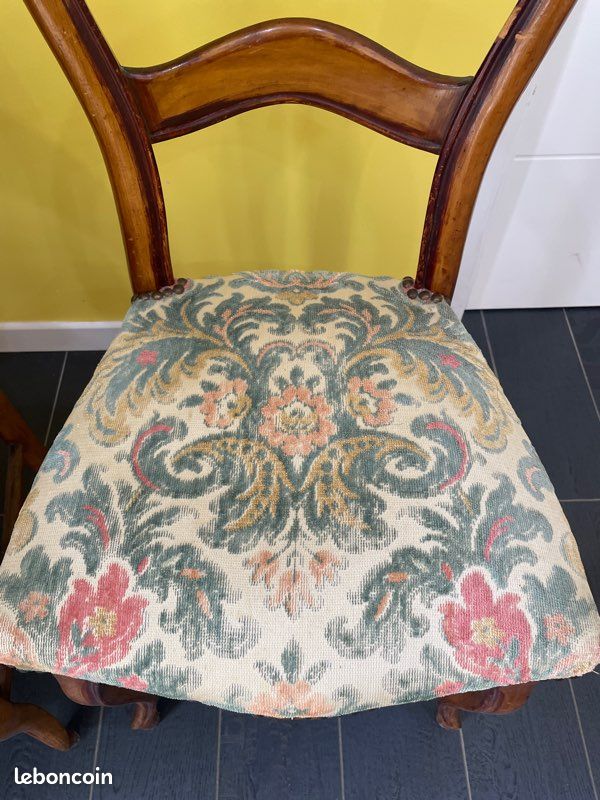 Lot 2 chaises à rénover (image 2)