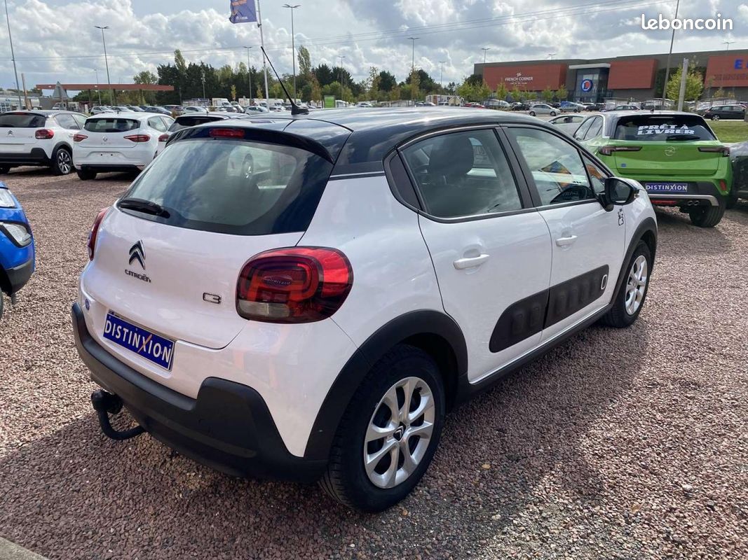 CITROEN C3 1.2 PureTech 12V - 82 S&S GRAPHIC + ATTELAGE (image 4)