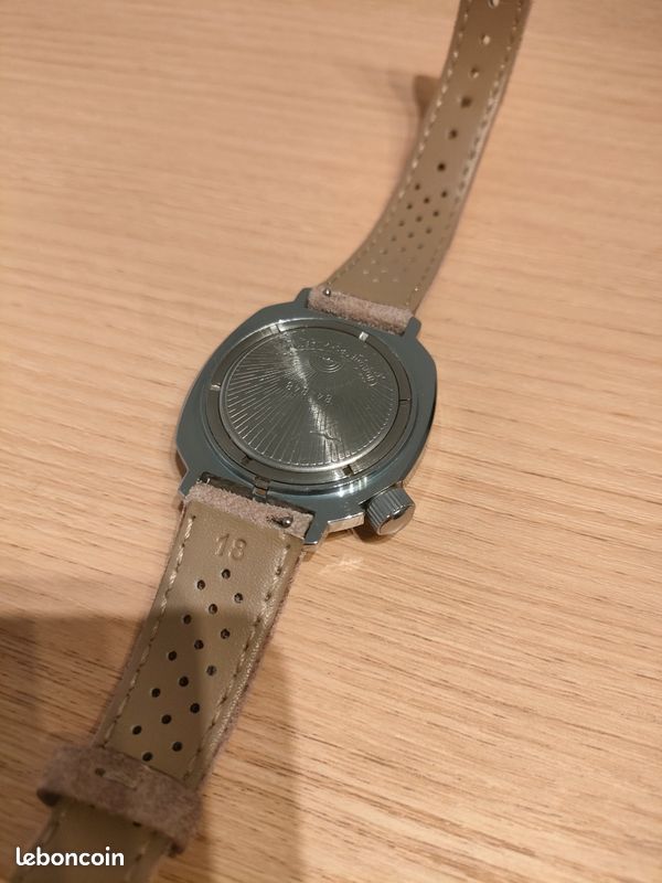 Montre Vostok mécanique (image 5)
