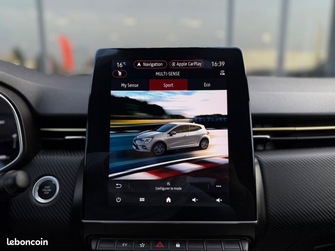 RENAULT CLIO V E-Tech full hybrid 145ch Engineered 1ERE MAIN BOITE AUTO COCKPIT CARPLAY CAMERA AUCUN FRAIS (image 22)