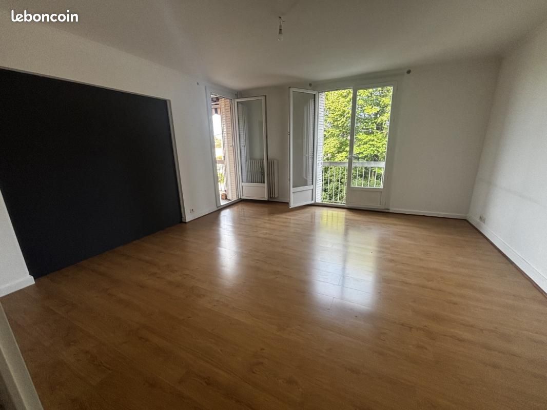 Appartement 3 pièces 74 m² · à Montélimar · 74 m² · 750 €/mois