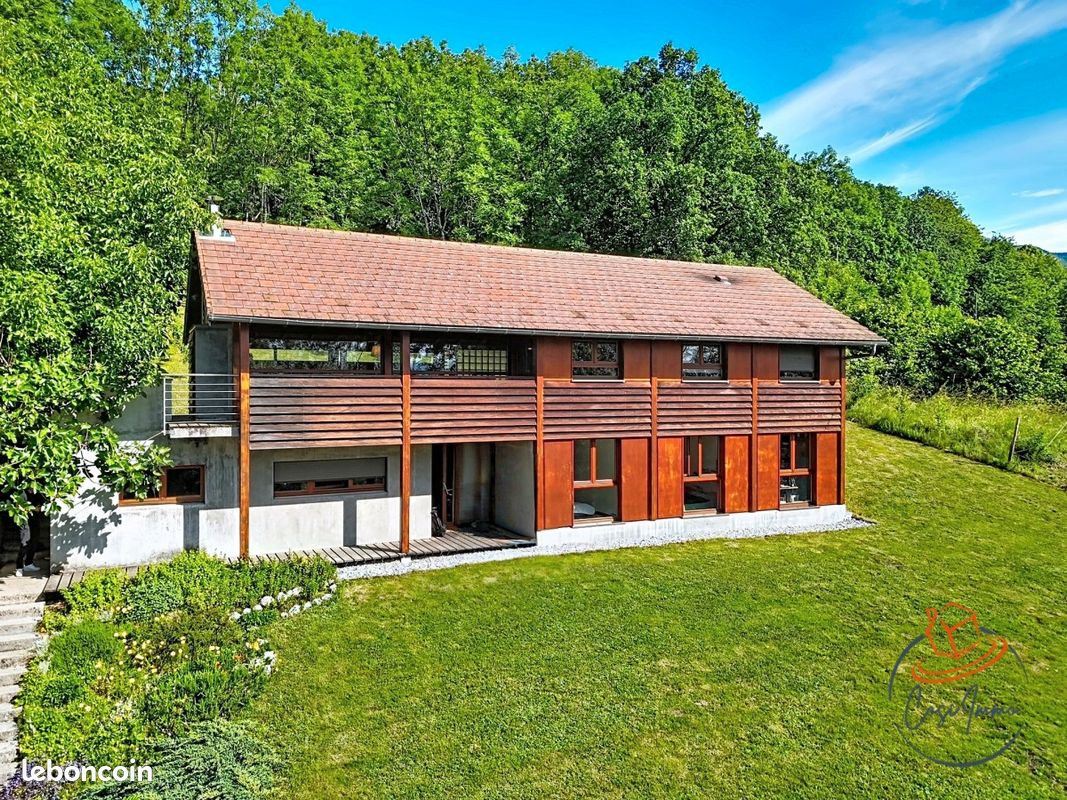 Maison 6 pièces 175 m² · à Saint-Jean-de-Gonville · 175 m² · 950 000 €