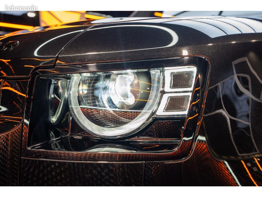 LAND ROVER DEFENDER 110 P300e X-DYNAMIC SE (image 9)