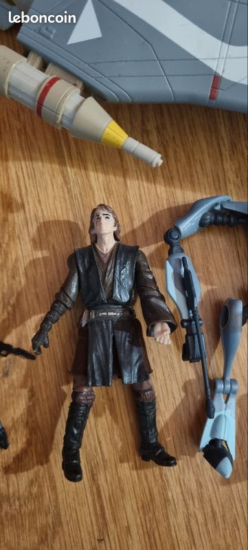 Lot De Figurines Star Wars Hasbro Mixte - Vaisseaux Et Personnages 15 Cm - Enfants 8-11 Ans