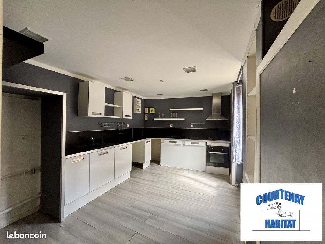 Appartement 3 pièces 61 m² · à Courtenay · 61 m² · 670 €/mois