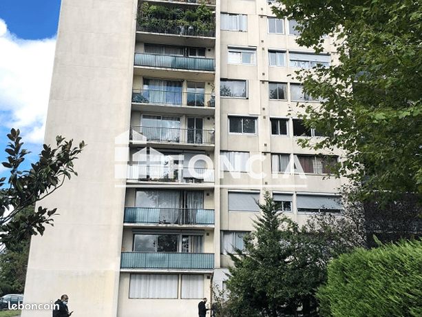 https://img.leboncoin.fr/api/v1/lbcpb1/images/f3/24/88/f324889e5178d2f29a5dde3b1a37d4108eb7557c.jpg?rule=ad-image