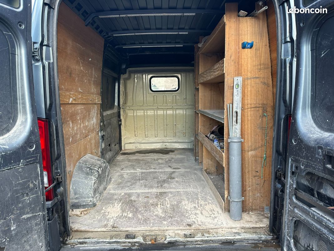 CITROEN JUMPER FOURGON TOLE 35 L2H2 BLUEHDi 160 BVM6 BUSINESS *TVA RECUPERABLE / Distribution Embrayage recent (image 20)