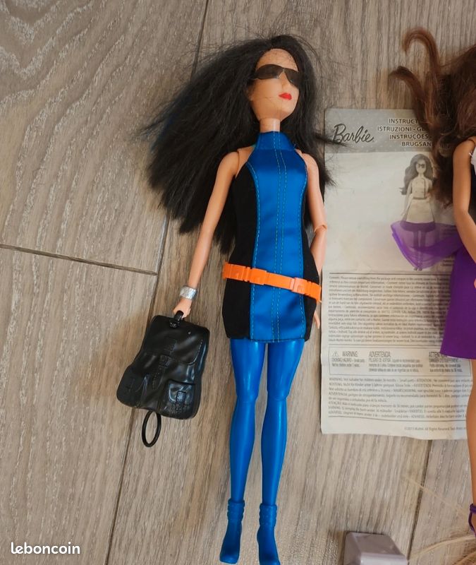 Black Barbie With Prosthetic Leg BARBIE DOLL FASHIONISTAS Original