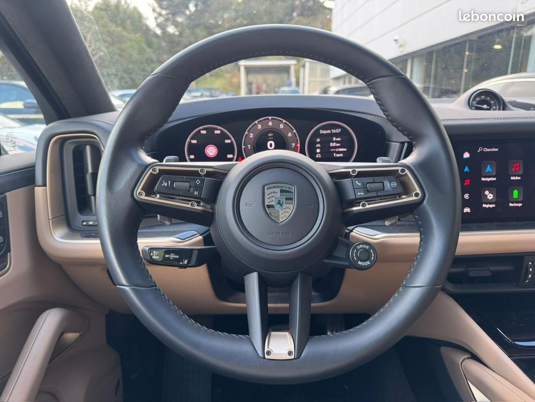 Porsche Cayenne Coupé E-Hybrid 4.0 V8 739 ch Turbo (image 11)