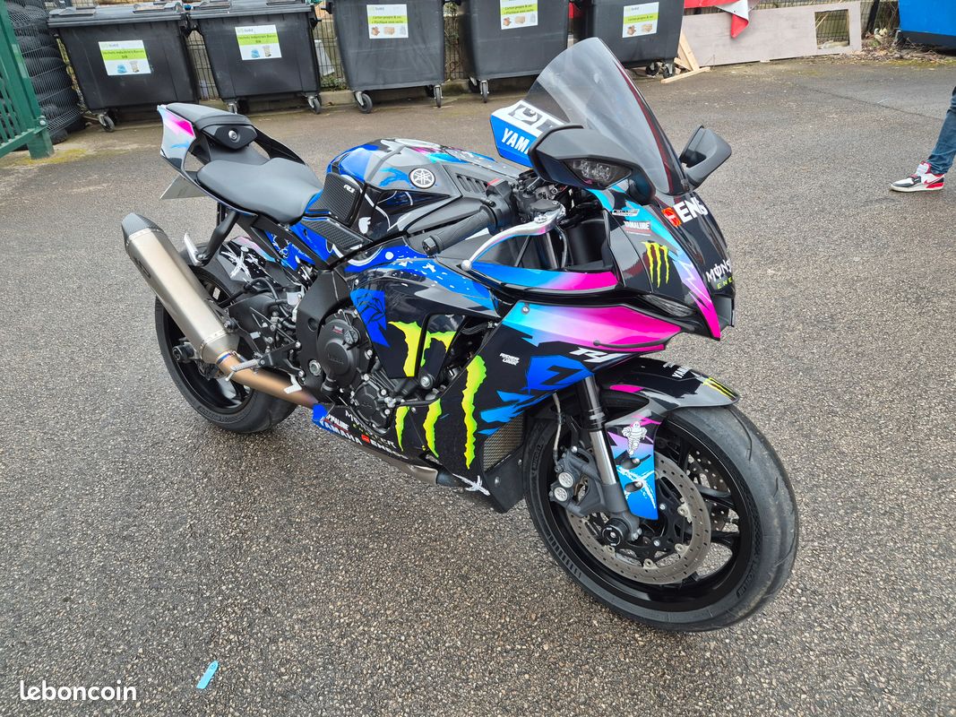 Yamaha R1 2024 (image 1)