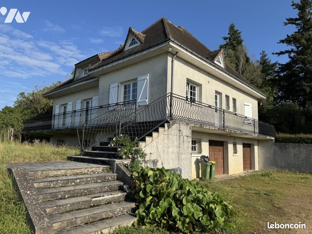 Maison 11 pièces 225 m² · à Montoire-sur-le-Loir · 225 m² · 280 530 €