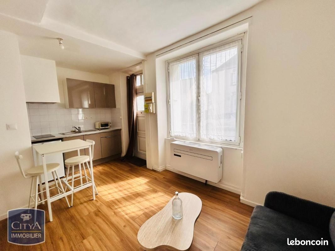 Appartement 1 pièce 22 m² · à Laval · 22 m² · 480 €