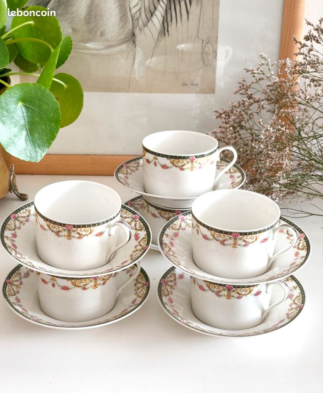 LOT DE 6 Tasses En Veritable Porcelaine Fine Avec Soucoupes Decor