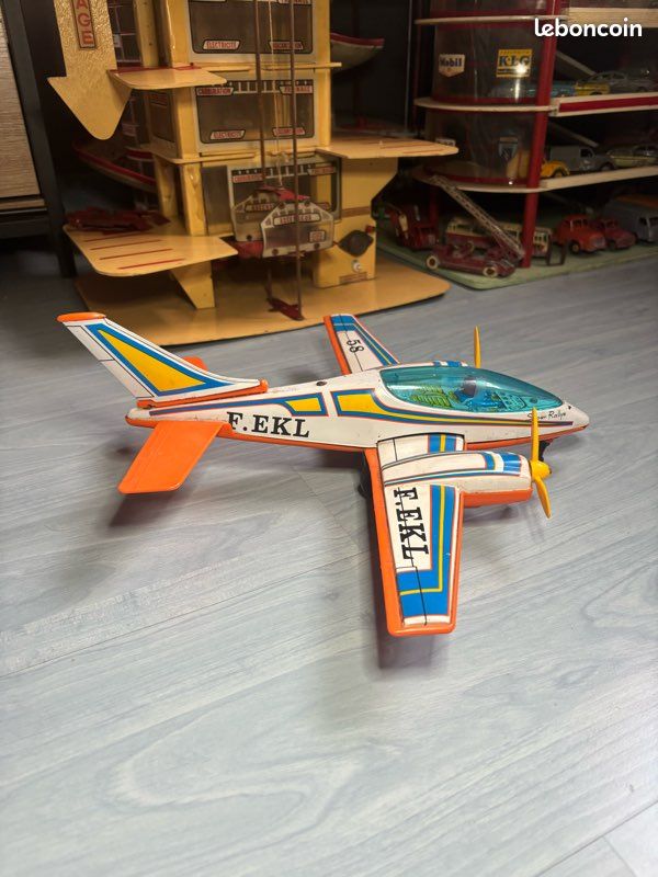 Avion joustra d'occasion - Collection - - page 4