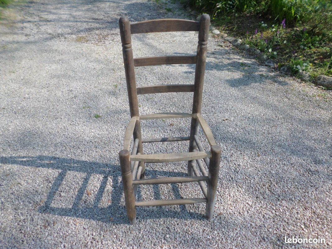 Chaise sans assise (image 1)