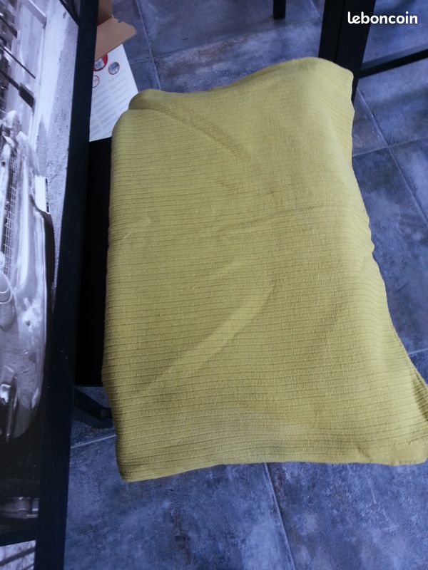 Couvre lit 1 place vert anis 170x250 (image 1)