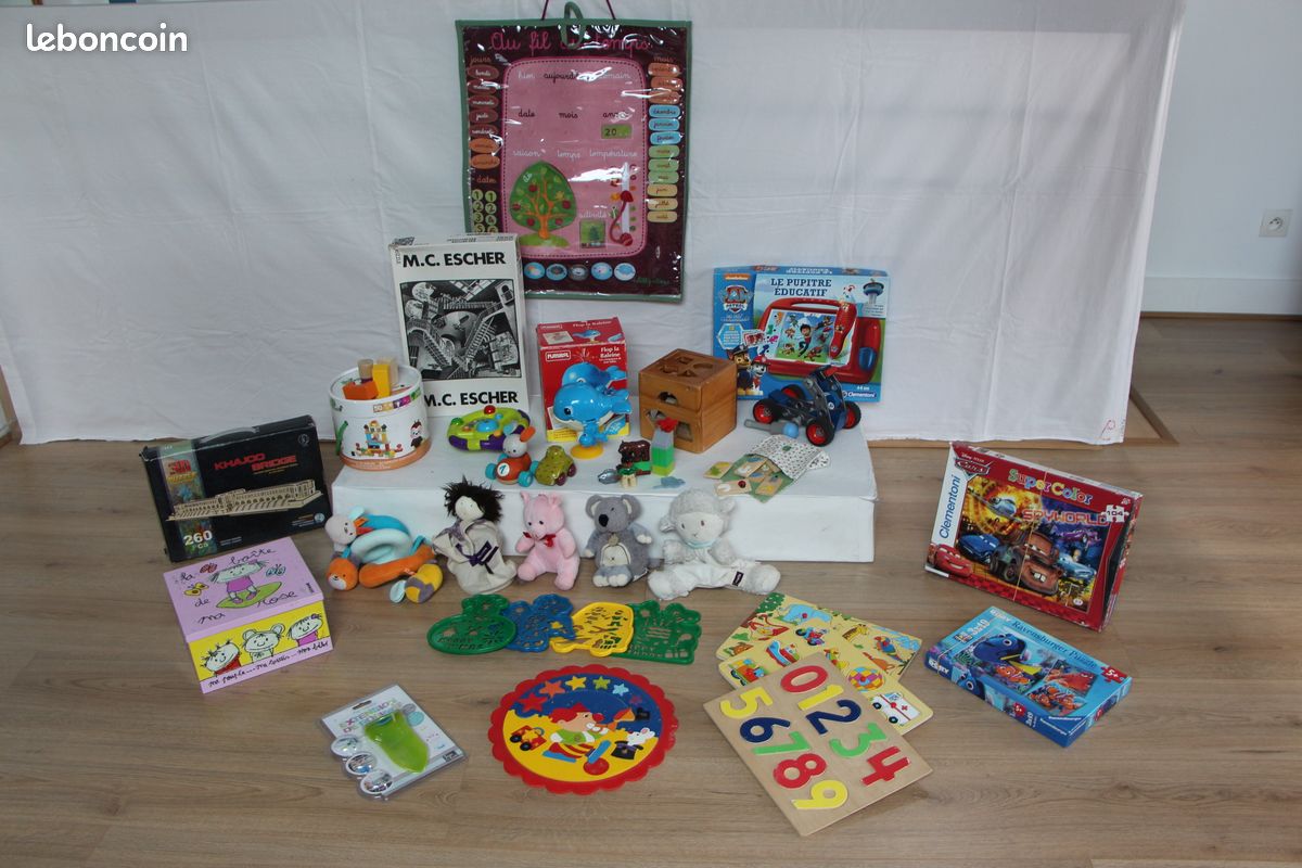 Jeux jouet bois puzzle playmobil calendrier doudous (image 1)
