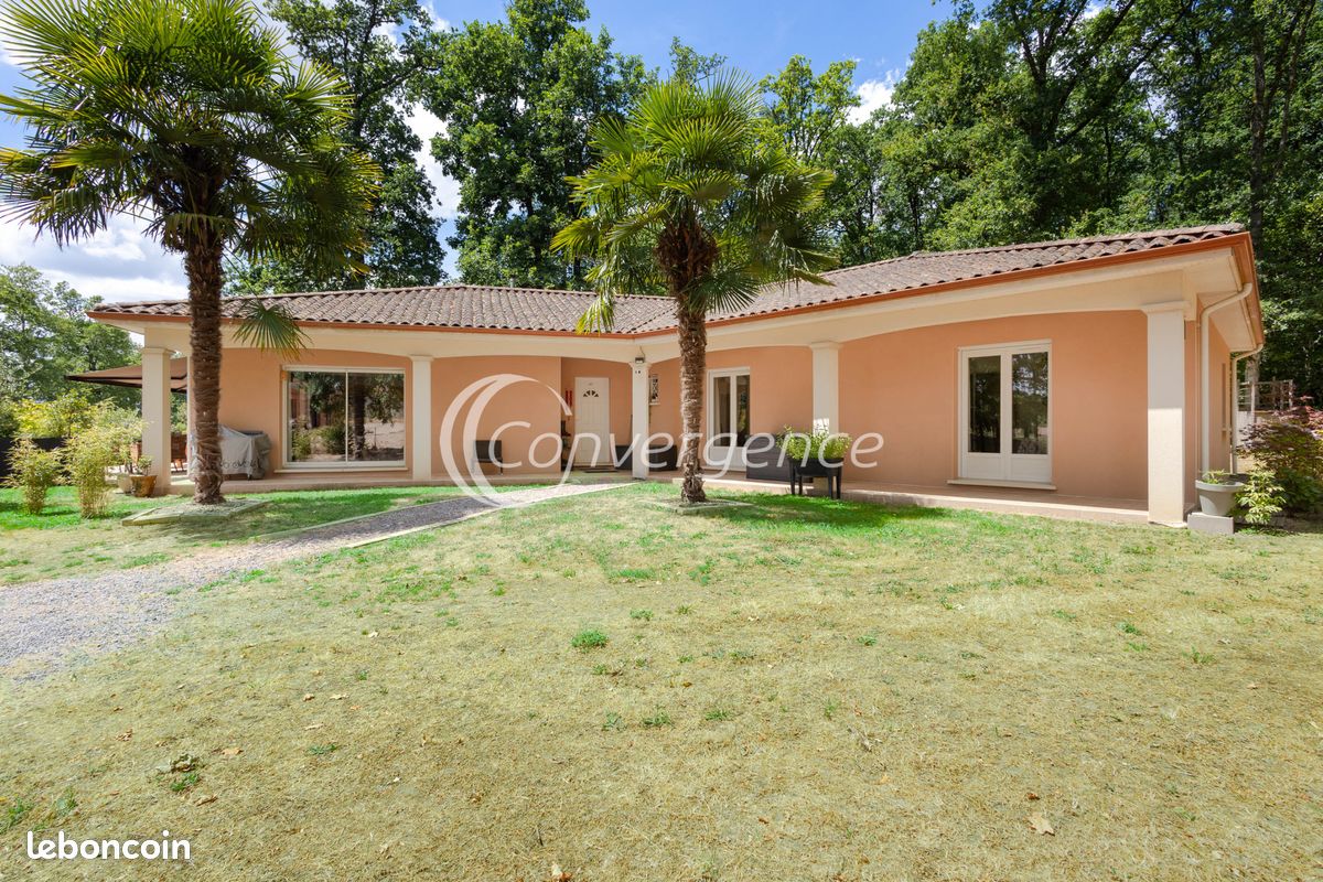 Maison 6 pièces 161 m² · à Saint-Junien · 161 m² · 296 400 €