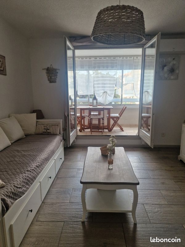 Appartement 1 pièce 29 m² · à Sanary-sur-Mer · 29 m² · 720 €